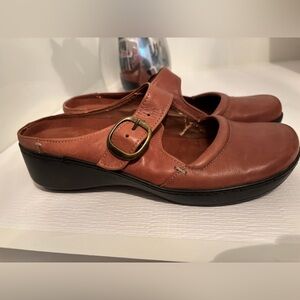 Easy Spirit Brown Mary Jane Shoes- size 7